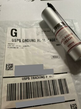 Verbrauchersicherheitsbericht Unordered anti aging cream from Nu-Glo-Beauty Technology I did not order this and was charged $89. H... Foto #2