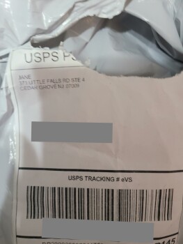 Rapport de sécurité du consommateur I received package I didn't order I received an order I didn't order.someshirt never seen before nor... photo #1