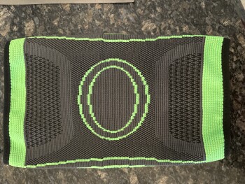 Verbrauchersicherheitsbericht Scam - Unordered package Package received from   Mark Cadicamo   1458 College Point Blvd.  College p... Foto #1