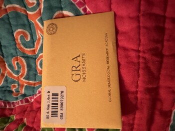 Rapport de sécurité du consommateur Unordered Fake Ring Received a ring in the mail today which I did not order. Came from 21460 Yellow... photo #2