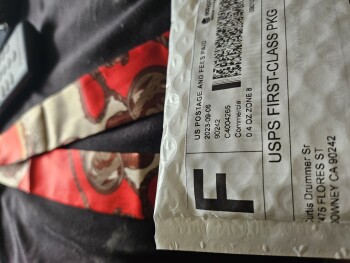 Unordered scarf arrived. photo #1