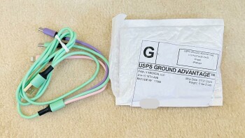 Received phone charging cable 照片 #1