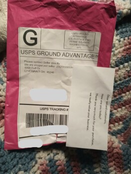 Strange package foto #1