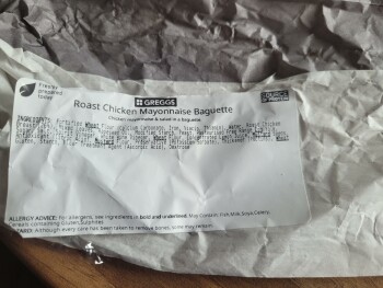 Greggs, Roxburgh Road, Glenrothes, UK 照片 #1