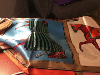 I ordered a tread mill, received a Chinese scarf instead, how do I get my money back 😢😥 as a pensioner this is not funny Foto #1