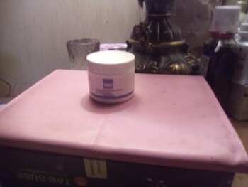 Receiving a container of the verti dietary products Foto #1