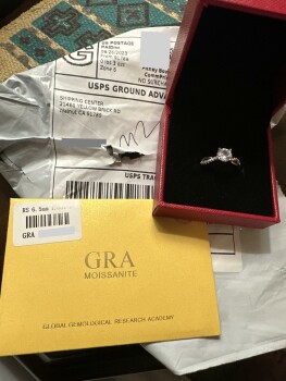 Got a RING!!! I didn't order. photo #1