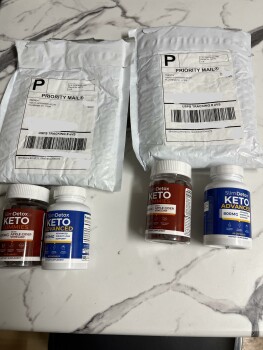 Who and why is this being sent to me? صورة فوتوغرافية #1