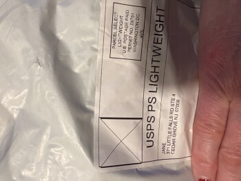 Verbrauchersicherheitsbericht Possible internet scam from Jane Ordered a CarHartt jacket online. Seemed legit but unfortunately, I... Foto #1