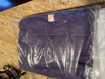 Verbrauchersicherheitsbericht Possible internet scam from Jane Ordered a CarHartt jacket online. Seemed legit but unfortunately, I... Foto #2