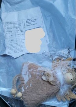 I'm just received something in the mail from some place صورة فوتوغرافية #1