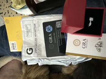 Received a ring from Second Brother, flushing  NY.  Did not order صورة فوتوغرافية #1