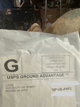 Package I did not order.  Probably scam for something else I ordered foto #1