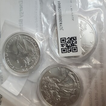 Consumer Safety Report Fraud/misrepresented items I ordered 5 silver coins on 1/10/24 and recieved it today 2/5/24.
10 coi... photo #1