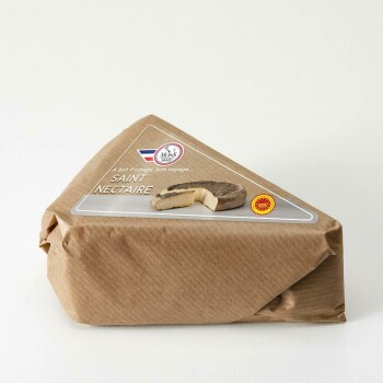 Retiro de alimentos France Saint Nectaire cheese made from raw milk recalled due to Listeria French dairy company Mons h... foto #2