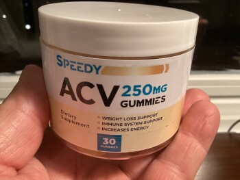 I received a package of AVC gummies that I did not order from speedy keto+avc 照片 #1