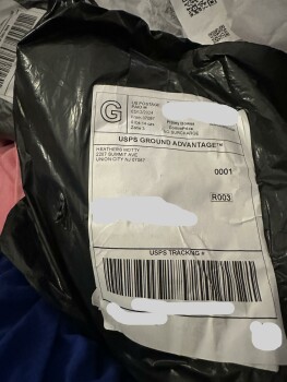 消费者安全报告 Did not order what she’s sending me. She has sent me several things of money out of my account and I... 照片 #2