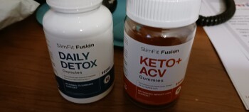 Rapport de sécurité du consommateur Scam shipments and charges Yes,Slim fit gummies for weight loss, ordered once now getting repeat shi... photo #1