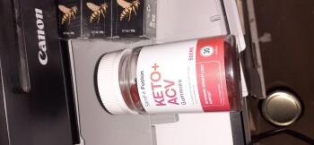 消费者安全报告 Package I didn't order Received a package I have not ordered with a bottle of SlimFit Fusion KETO+AC... 照片 #1