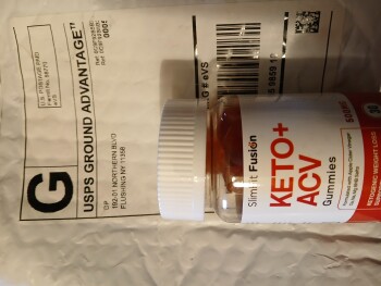 I received SlimFit Fushion Keto+ACV that I didn't order photo #1