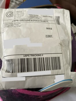 Unordered Package صورة فوتوغرافية #1