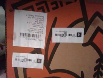 Avis du consommateur - Sécurité alimentaire Little Caesars Pizza, Miramar Parkway, Miramar, FL, USA Ordered 2 hot-n-ready pizzas and a
2L Sierr... photo #1