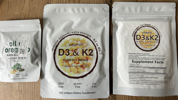 تقرير سلامة المستهلك Unwanted dietary supplements sent from Kelly Chen Since December 2025 I have been receiving a set of... صورة فوتوغرافية #1