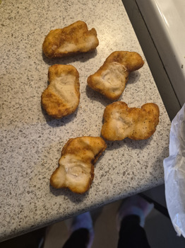 Avis du consommateur - Sécurité alimentaire KFC Casino, Centre Street, Casino NSW, Australia Yesterday Kfc casino manager agreed she improperly... photo #1