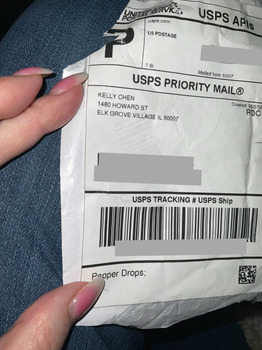 Informe de seguridad del consumidor Keep getting packages, several, of pet collagen From. Kelly Chen, 1480 Howard Street, Elk Grove Vill... foto #1