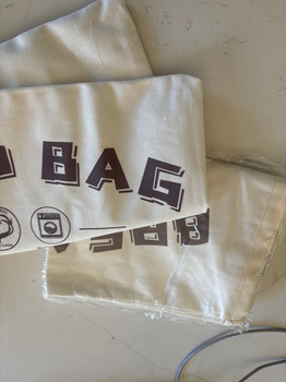 Informe de seguridad del consumidor Unordered Package I received two cloth plastic lined bread bags for storing loaves of home baked bre... foto #2