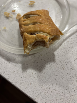 Greggs, London N1C 4AP, United Kingdom foto #1