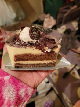 Consumer Review - Food Safety 371 7th Ave, New York, NY 10001, USA I went into this place to get 4 desserts and one cake. I tried... photo #5