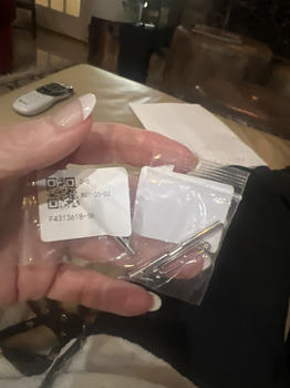 Relatório de segurança do consumidor Package I did not order arrived today Package I did not order arrived today - I don’teven know what.... foto #1