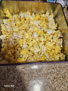 Consumer Review - Food Safety Regal Paseo, East Colorado Boulevard, Pasadena, CA, USA I attended a 3 PM movie screening and purcha... photo #1