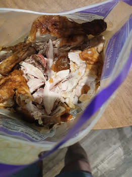 Avis du consommateur - Sécurité alimentaire Walmart Supercenter, James Bowie Drive, New Boston, TX, USA I bought a traditional rotisserie chicke... photo #2