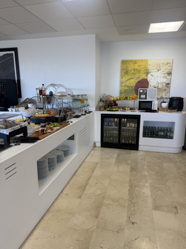 消费者评论 - 食品安全 Sala VIP Guacimeta - Aeropuerto César Manrique-Lanzarote (ACE), César Manrique-Lanzarote Airport (AC... 照片 #1