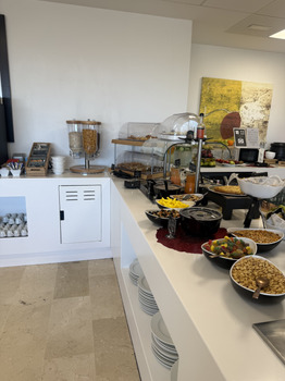 消费者评论 - 食品安全 Sala VIP Guacimeta - Aeropuerto César Manrique-Lanzarote (ACE), César Manrique-Lanzarote Airport (AC... 照片 #2