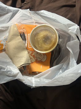 Reseña del consumidor - Seguridad alimentaria Seville, OH, USA Hi, I am a truck driver. Yesterday for lunch I went to the truck stop closest to my... foto #2