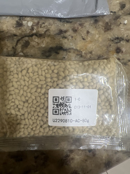 Rapport de sécurité du consommateur A seed order that i not order I received a seed package that i never order today 04/20 an order from... photo #1