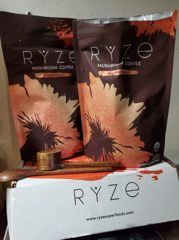 Ryze Mushroom Coffee, New York City, NY, USA 照片 #1