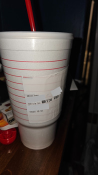 Reseña del consumidor - Seguridad alimentaria Chick-fil-A, Detroit Road, Westlake, OH, USA Ordered a grilled chicken sandwich, waffle fries, and a... foto #3