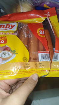 Verbraucherbewertung – Lebensmittelsicherheit Salchicha, Cartago Province, Paraíso, Costa Rica El pasado sábado me salió una pluma de algún animal... Foto #3