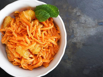 Retiro de alimentos Tasty Carrots Products recalled due to Pieces of Wood Olympic Wholesale Inc. has issued a recall for... foto #1