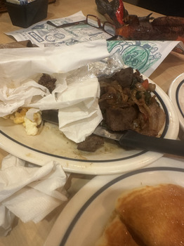 Verbraucherbewertung – Lebensmittelsicherheit IHOP, 3601 Bladensburg Rd, Colmar Manor, MD 20722, USA As I was eating the sirlon steak tips, I tast... Foto #2