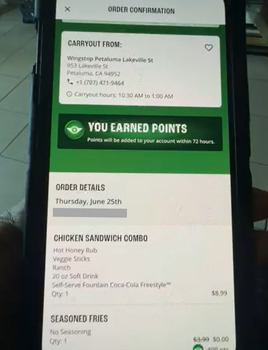 Reseña del consumidor - Seguridad alimentaria Wingstop, Lakeville Street, Petaluma, CA, USA I ordered the chicken sandwich meal from Wingstop at 9... foto #2