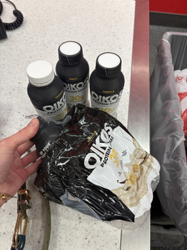 Verbraucherbewertung – Lebensmittelsicherheit Target, South State Street, Sandy, UT, USA Opened shake maybe 5 minutes after purchasing, instantly... Foto #3