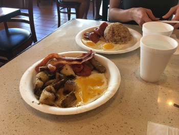 Koa Pancake House, 12th Avenue, Kaimuki, Honolulu, Hawaii, USA photo-154729 Got Food Poisoning? Report it now
