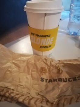 Starbucks Coffee, Marylebone Railway Station, 11 Melcombe Pl, Marylebone, London, UK foto #1