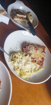 مراجعة المستهلك - سلامة الغذاء Olive Garden Italian Restaurant, 3rd Street North, Oakdale, MN, USA My boyfriend took me. We both ha... صورة فوتوغرافية #2