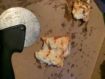 Avis du consommateur - Sécurité alimentaire Domino's Pizza, Rock Quarry Road, Raleigh, NC, USA I ordered pizza around midnight. I had a medium p... photo #4